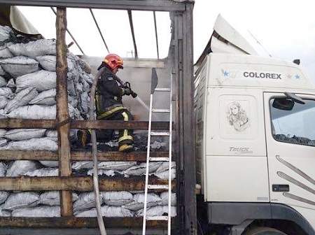 Грузовик с углем загорелся в Ровенской области 