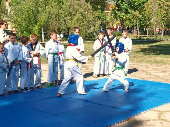 Федерация айкидо ЛНР провела открытую тренировку в честь Дня города Луганска (ФОТО)