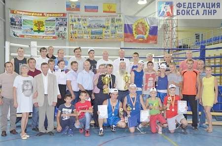 Сборная ЛНР по боксу завоевала три кубка на матчевых встречах в России