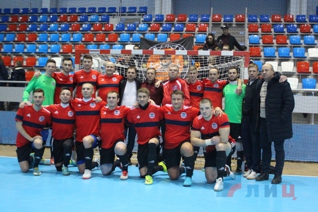 Гости из ДНР выиграли в Луганске первый межреспубликанский матч по мини-футболу (ФОТО)