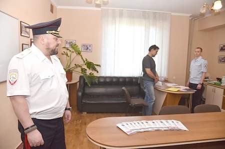 В Алчевске открылся дополнительный пункт приёма документов на гражданство РФ