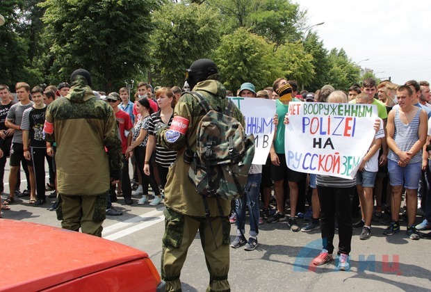 В Луганске прошли учения по противодействию членам иностранных вооруженных миссий (фото, видео)