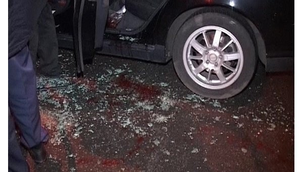 В Голосеевском районе Киева в машине на глазах детей расстреляли мужчину.