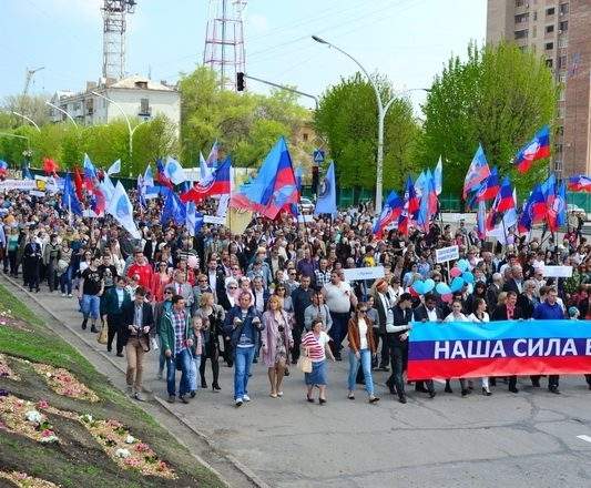 1 мая в праздничном шествии в ЛНР примут участие представители 17 стран