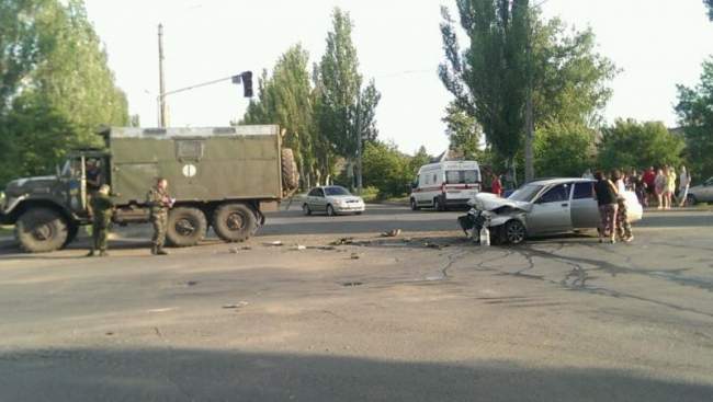 Пьяный водитель военного грузовика протаранил машину с гражданскими