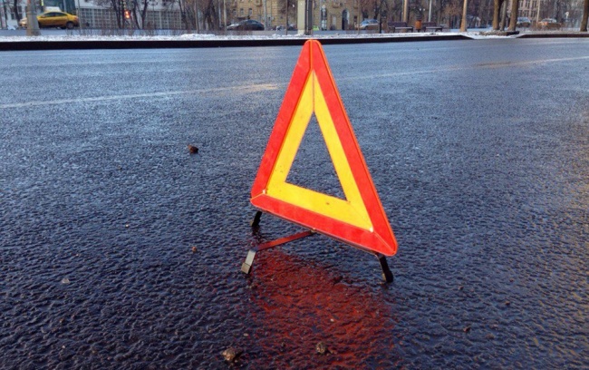 Правоохранители рассказали о ДТП на дороге Старобельск-Луганск-Донецк в котрой погиб водитель машины