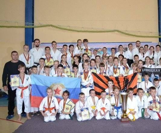 Сборная ЛНР выиграла Кубок ДНР по традиционному каратэ-до