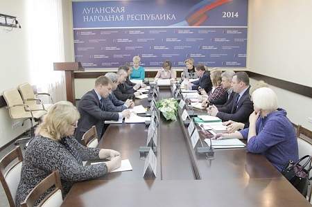 В Луганске состоялось заседание республиканского штаба по работе с прифронтовыми территориями
