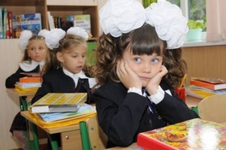 В Украине предлагают вернуть 12-летнее обучение в школах