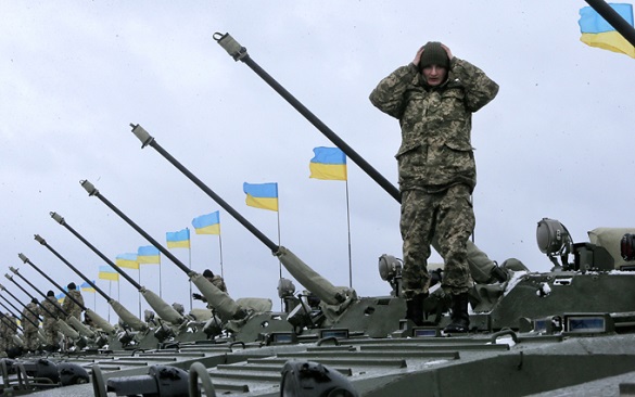 Командование киевского режима продолжает нарушать условия размещения военной техники вдоль линии соприкосновения