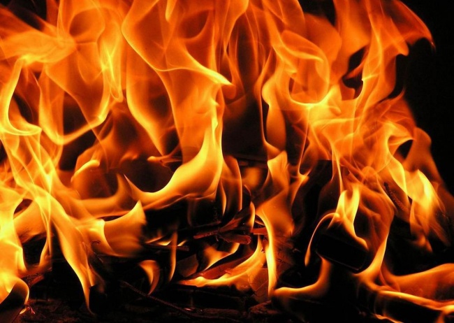 В Антраците на пожаре погиб 50-летний мужчина
