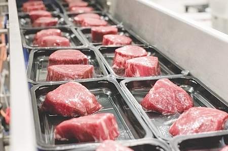 Агрохозяйства ЛНР с начала года на 38% увеличили производство мяса