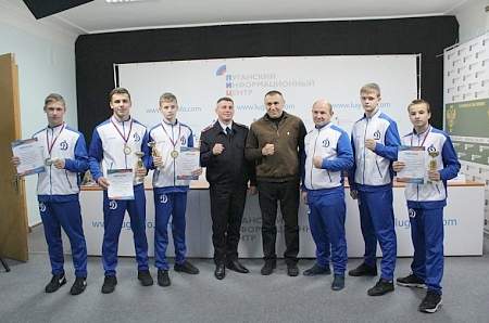 Спортсмены Луганской Республиканской федерации бокса имени Эдуарда Дидоренко завоевали три золотые медали на международных соревнованиях в РФ