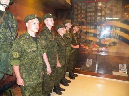 Выпускники военной кафедры ЛГАУ приняли присягу