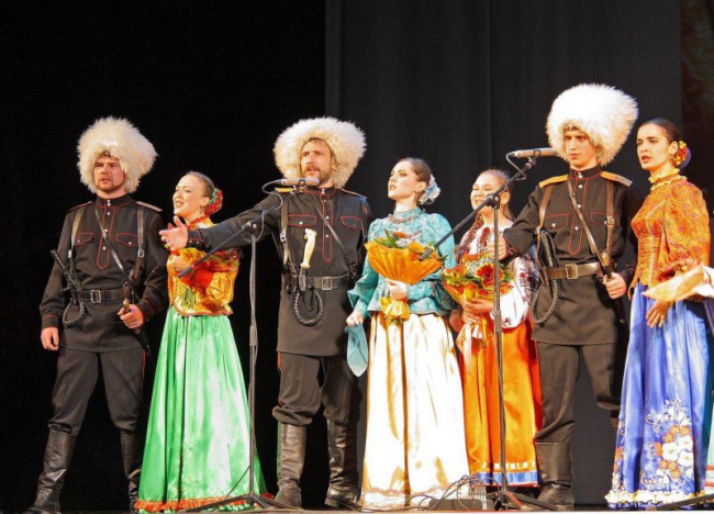 17 июля в ДК им. Ленина пройдет концерт казачьего ансамбля «Атаман».