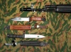 Правоохранители задержали луганчанина, который пытался продать холодное оружие
